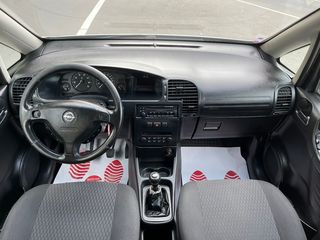 Opel Zafira foto 10