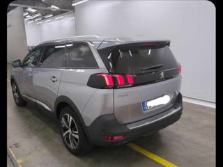 Peugeot 5008 foto 2