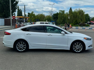 Ford Fusion foto 5