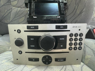 Cd 30 mp3  + aux .    cd 50 phone   +  aux ... foto 1