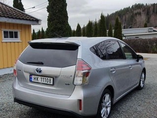 Toyota Prius + foto 2