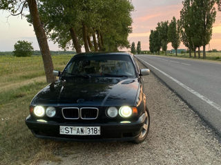 BMW 5 Series foto 6