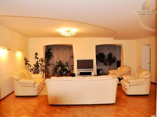 Apartament spre chirie! Buiucani, str. Ion Creangă, 200 m2, design individual! foto 2