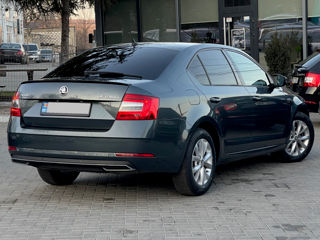 Skoda Octavia foto 3