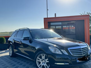 Mercedes E-Class foto 2