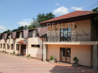 De vânzare Hotel amplasat în orașul Hîncești pe str. Alexandru Marinescu
