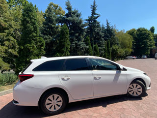 Toyota Auris foto 9