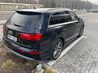 Audi Q7 e-tron foto 2