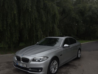 BMW 5 Series foto 1