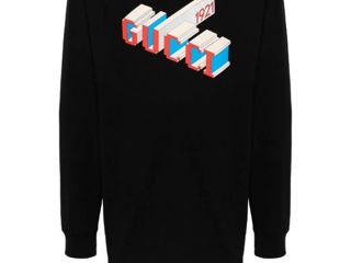 Gucci оригенал 100%.футболка с длинными рукавами и логотипом