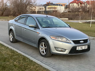 Ford Mondeo foto 2