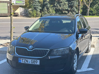 Skoda Octavia foto 1