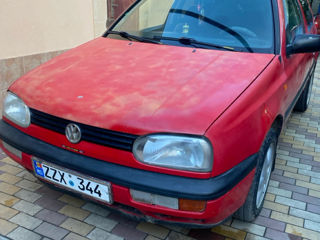 Volkswagen Golf foto 1