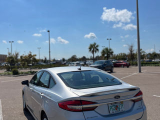 Ford Fusion foto 6