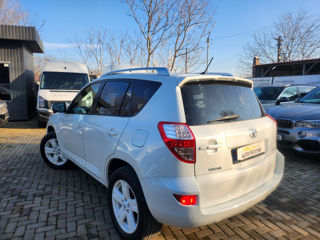 Toyota Rav 4 foto 14