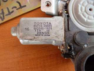 Toyota Corolla Verso 01-04 foto 6