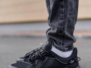 Кроссовки  Adidas  Ozweego  Black foto 3