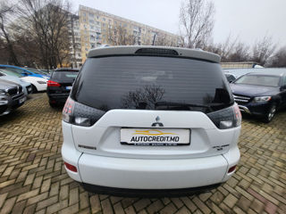 Mitsubishi Outlander foto 13