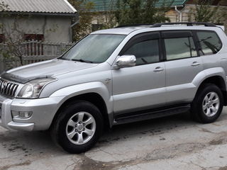 Toyota Land Cruiser Prado foto 1