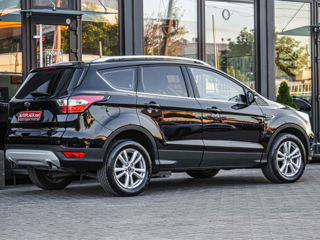 Ford Kuga foto 2