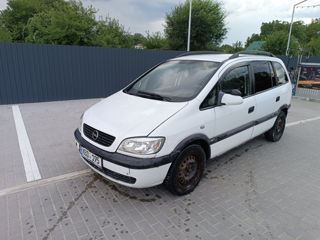 Opel Zafira foto 7