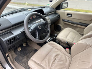 Nissan X-Trail foto 9