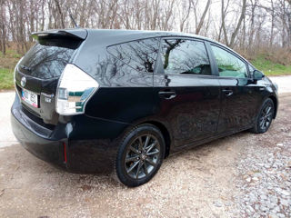 Toyota Prius + foto 3