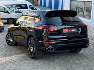 Porsche Cayenne foto 3