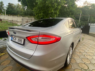 Ford Fusion foto 3