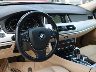 BMW 5 Series Gran Turismo foto 11