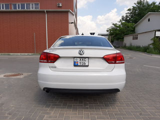 Volkswagen Passat foto 7