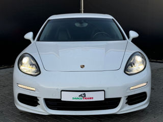 Porsche Panamera foto 2