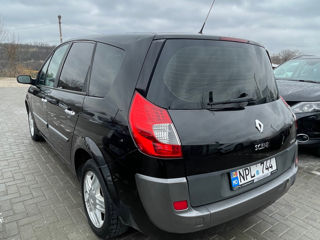 Renault Grand Scenic foto 5