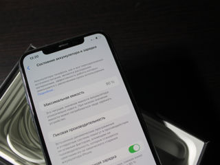 IPhone 11 Pro Max 256gb foto 2