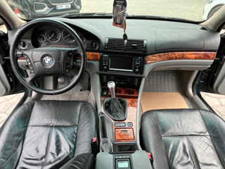 BMW 5 Series foto 6