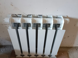 Радиатор биметал один.Radiator Bimetal, un exempmplar 80 lei/sectia фото 2