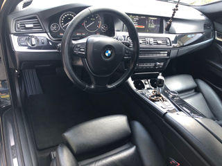 BMW 5 Series foto 9