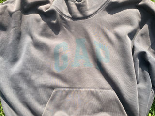 Yeezy Gap Balenciaga foto 4