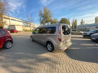 Ford Tourneo Connect foto 2