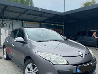 Renault Megane foto 2