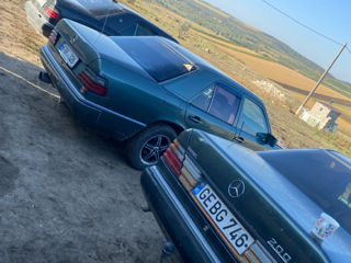 Mercedes Series (W124) foto 2