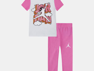 Set Nike Jordan original, nou, pentru fete - 7 ani (122 cm)