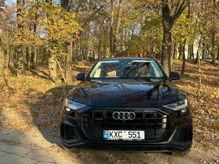 Audi Q8 foto 9