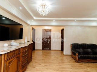 Apartament cu 2 camere, 85 m², Buiucani, Chișinău foto 17