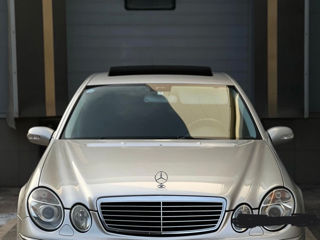 Mercedes E-Class foto 3