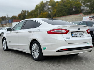 Ford Fusion foto 4