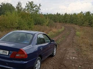 Mitsubishi Lancer foto 6