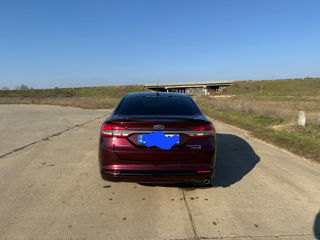 Ford Fusion foto 9