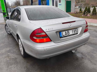 Mercedes E-Class foto 3