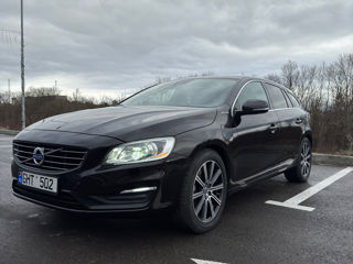 Volvo V60 foto 2